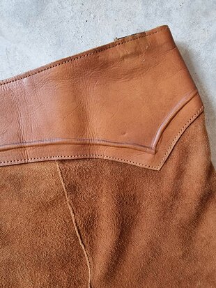 Suede wikkelrok - kleur cognac