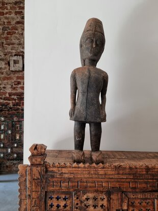 Oud beeld uit Ghana, afkomstig uit de collectie van Fofana Sankoung